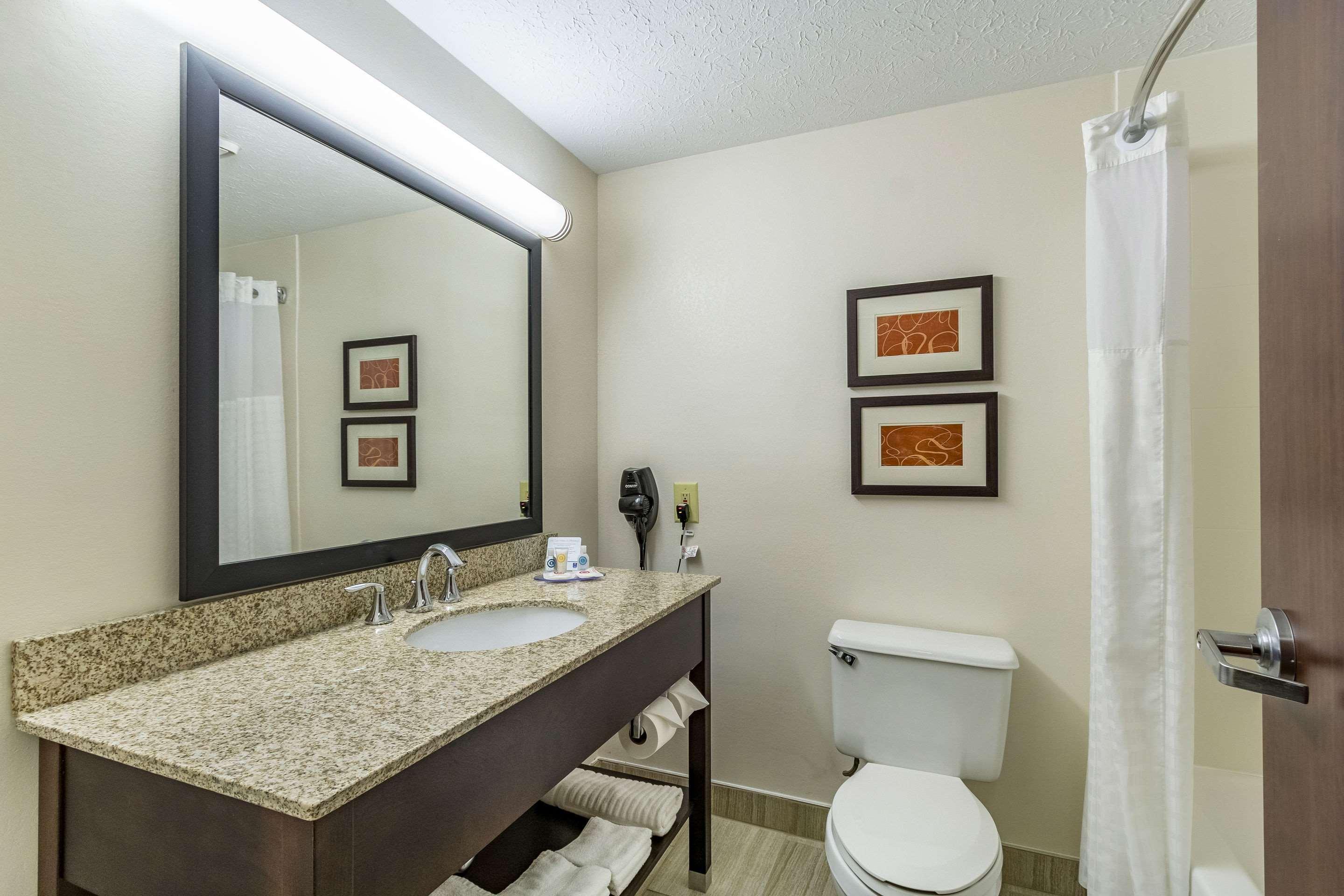 Comfort Inn Independence Bagian luar foto