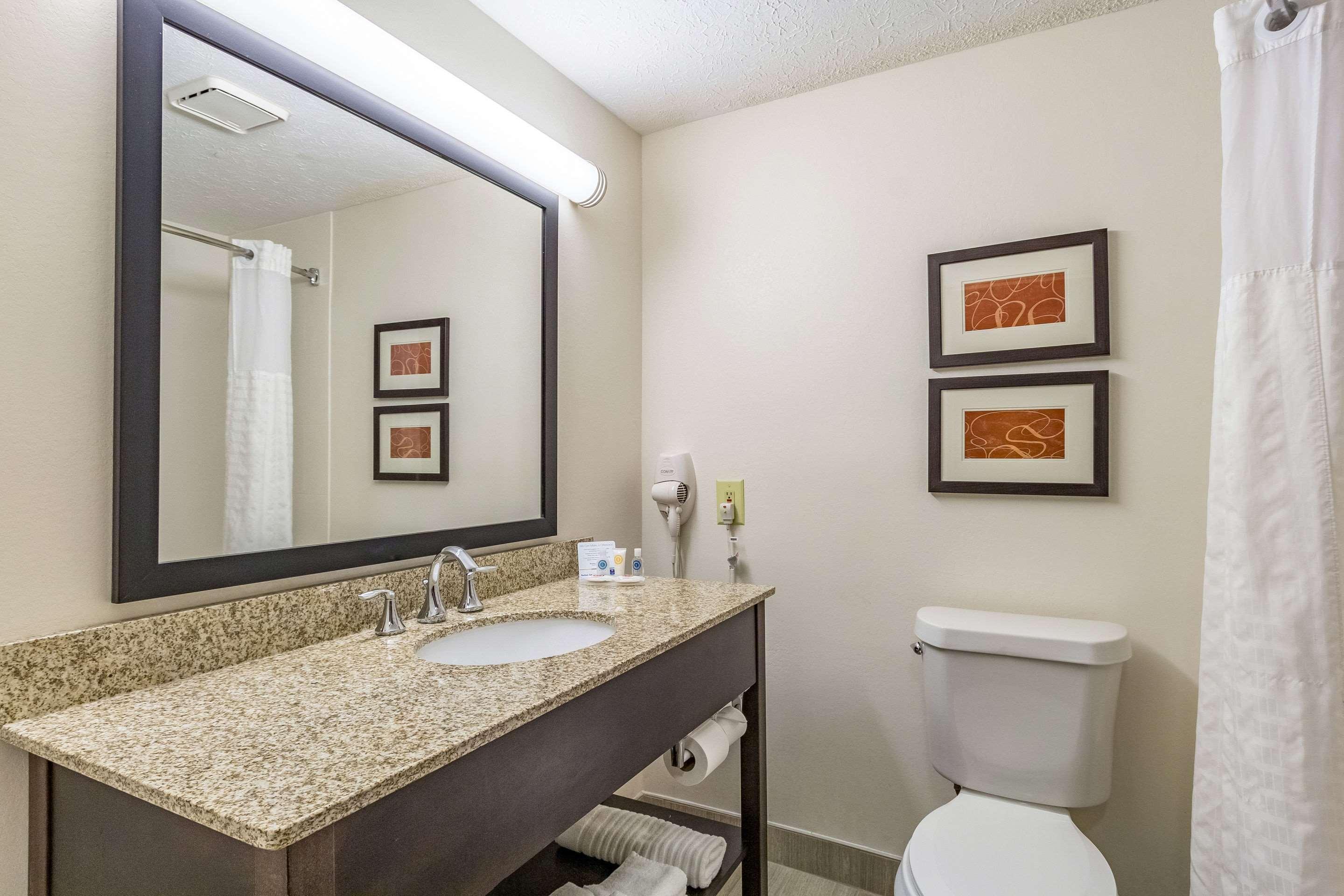 Comfort Inn Independence Bagian luar foto