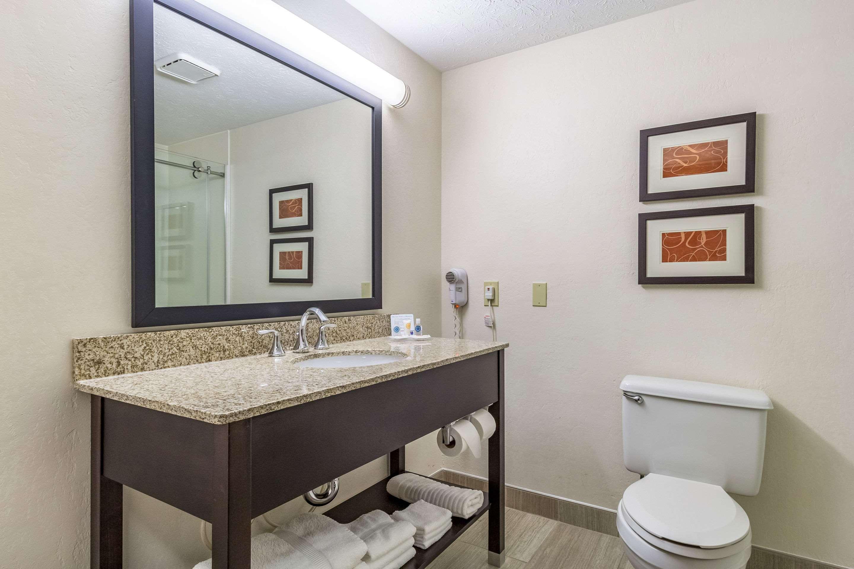 Comfort Inn Independence Bagian luar foto