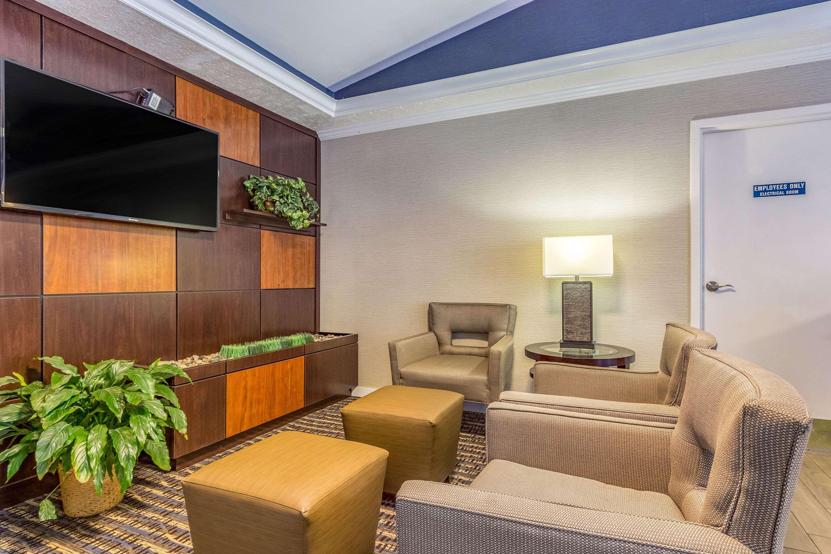 Comfort Inn Independence Bagian luar foto
