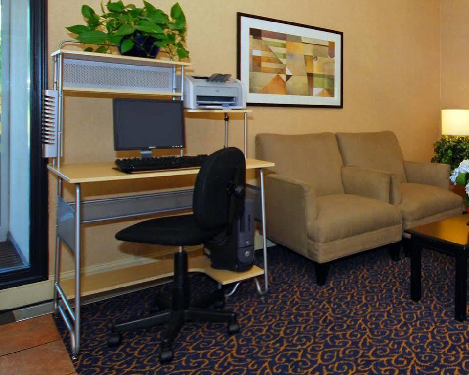 Comfort Inn Independence Bagian luar foto