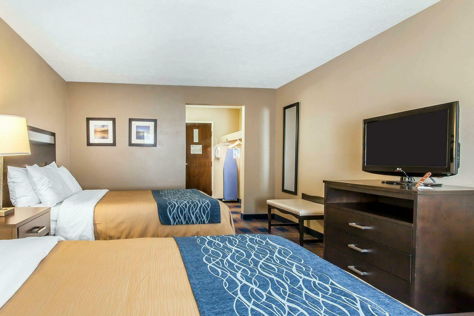 Comfort Inn Independence Bagian luar foto
